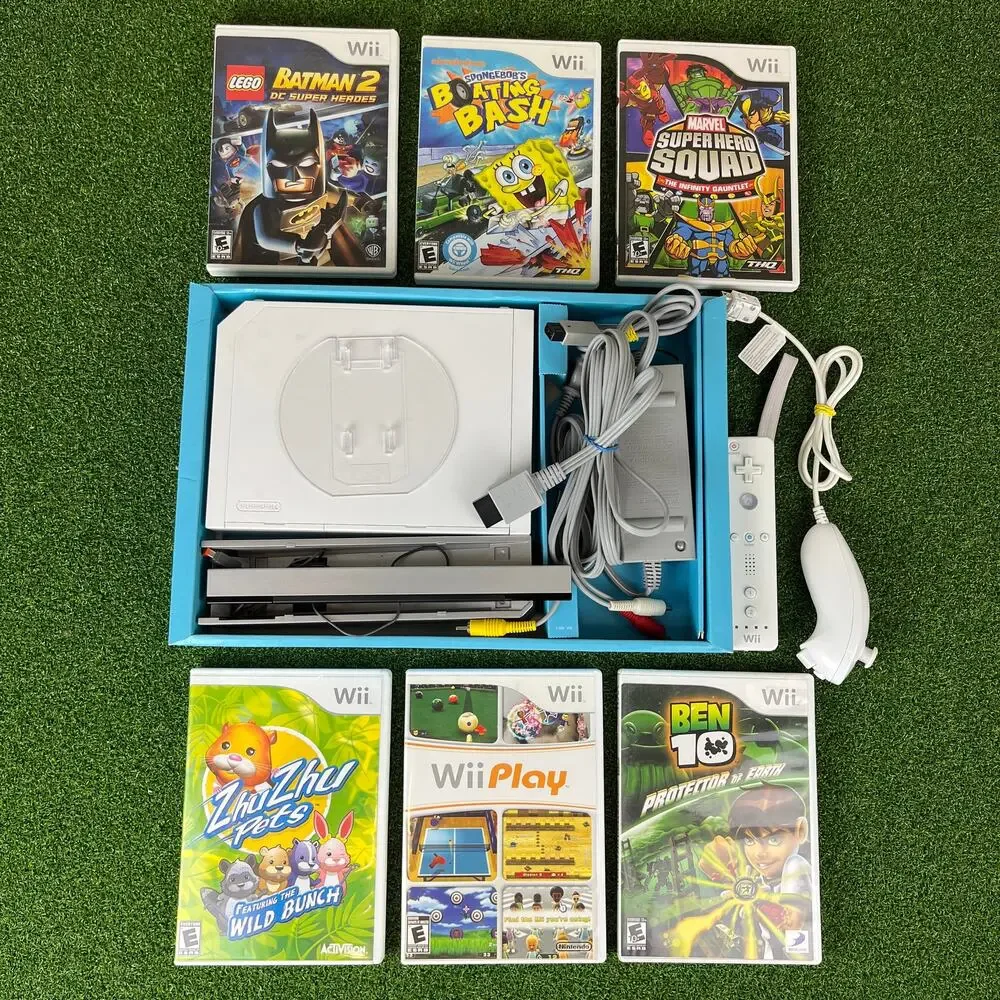 Nintendo Wii Console Bundle OEM Remote Nunchuk 6 Games Tested Family Pack